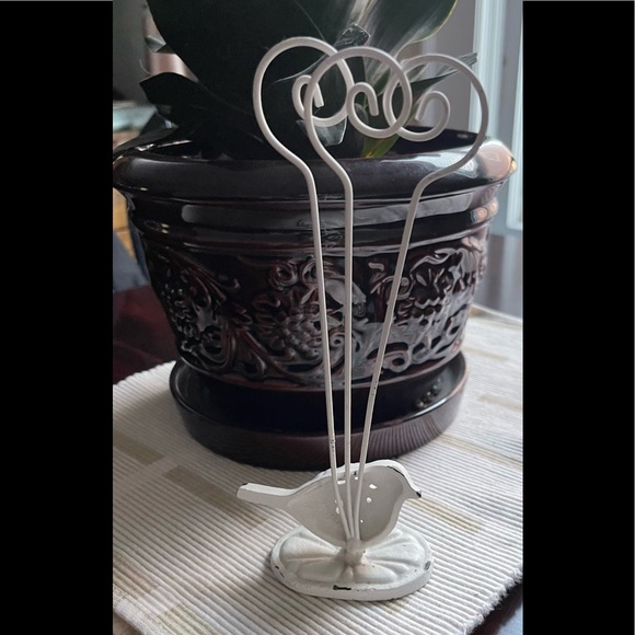 White Distressed Metal Bird Letter Holder - Picture 2 of 5